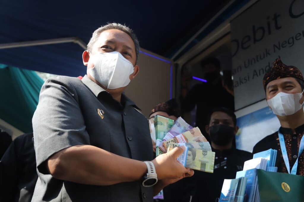 layanan-mobile-bank-se-Jabar-28Humas_Syahda29-2