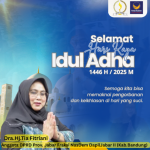 Biru-Gradasi-Selamat-Idul-Adha-Instagram-Post5